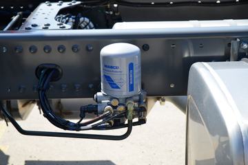 �й����� HOWO TX 220���� 4X2 7.8����������ʽ�ػ���(����)(ZZ5167XYKK501GF1)ͼƬ