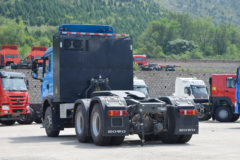中国重汽 HOWO TX重卡 25T 6X4换电式纯电动牵引车(ZZ4257V384GZ1SBEV)350.07kWh