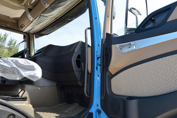 �й����� HOWO TX�ؿ� 25T 6X4����ʽ���綯ǣ����350.07kWhͼƬ