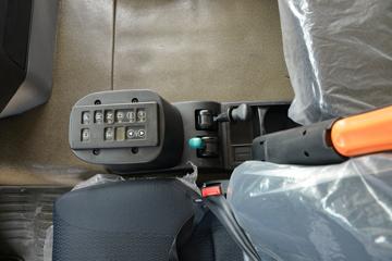 �й����� HOWO TX�ؿ� 25T 6X4����ʽ���綯ǣ����350.07kWhͼƬ