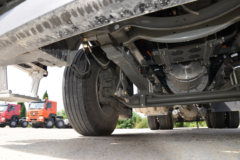 中国重汽 HOWO TX重卡 25T 6X4换电式纯电动牵引车(ZZ4257V384GZ1SBEV)350.07kWh