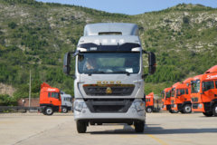 中国重汽 HOWO TX 250马力 4X2 8.6米厢式载货车(国六)(8挡)(ZZ5187XXYK711GF1) 中国重汽 HOWO TX 250马力 4X2 8.6米厢式载货车(国六)(8挡)(ZZ5187XXYK711GF1)