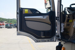 中国重汽 HOWO TX 250马力 4X2 8.6米厢式载货车(国六)(8挡)(ZZ5187XXYK711GF1) 中国重汽 HOWO TX 250马力 4X2 8.6米厢式载货车(国六)(8挡)(ZZ5187XXYK711GF1)