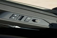 中国重汽 HOWO TH7重卡 460马力 6X4 LNG自动档危险品牵引车(ZZ4257V384HF1LW)