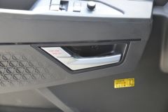 中国重汽 HOWO TH7重卡 460马力 6X4 LNG自动档危险品牵引车(ZZ4257V384HF1LW)