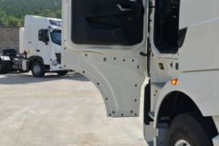 中国重汽 HOWO TH7重卡 460马力 6X4 LNG自动档危险品牵引车(ZZ4257V384HF1LW)