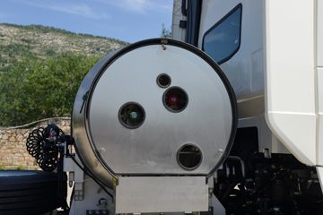 �й����� HOWO TH7�ؿ� 460���� 6X4 LNG�Զ���Σ��Ʒǣ����(ZZ4257V384HF1LW)ͼƬ