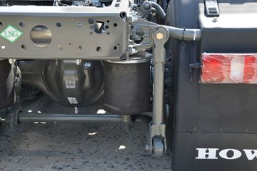 �й����� HOWO TH7�ؿ� 460���� 6X4 LNG�Զ���Σ��Ʒǣ����(ZZ4257V384HF1LW)ͼƬ