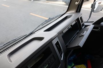 �ִ����ó� ��ͼEV 4.5T 4.14�׵��Ŵ��綯��դ���䳵ͼƬ