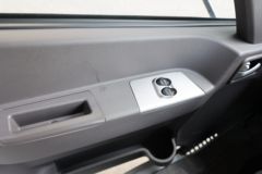 现代商用车 泓图EV 4.5T 4.14米单排纯电动仓栅运输车(CHM5042CCYZDC33BEV)