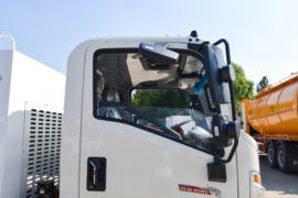 重汽HOWO轻卡底盘&nbsp;清洗车外观图片