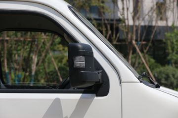 ŷ������ ����F3 1.6L CNG 105���� 3.3�׵�������С��(����)ͼƬ