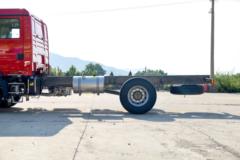 中国重汽 HOWO TX 350马力 4X2消防车底盘(双排)