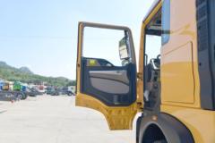 中国重汽 HOWO TX 350马力 6X2 7.8米仓栅式载货车(国六)(速比3.7)(ZZ5257CCYN56CGF1)