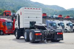 中国重汽 HOWO TX重卡 460马力 6X4 CNG危险品牵引车(ZZ4257V384GF1CW)