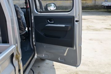 ���� С����W08 1.5L 113���� 2.5��˫������΢��(���յ�)(����)ͼƬ