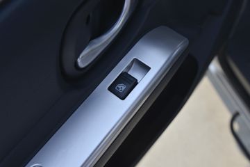 ���� С����W08 1.5L 113���� 2.5��˫������΢��(���յ�)(����)ͼƬ