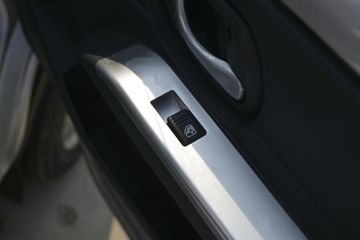 ���� С����W08 1.5L 113���� 2.5��˫������΢��(���յ�)(����)ͼƬ