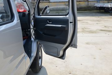 ���� С����W08 1.5L 113���� 2.5��˫������΢��(���յ�)(����)ͼƬ