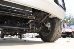 东风 小霸王W08 1.5L 113马力 2.5米双排栏板微卡(带空调)(国六)(EQ1031D60Q3)