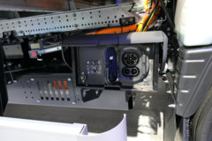 三菱 扶桑FUSO eCANTER 4X2 电动厢式载货车41.3kWh