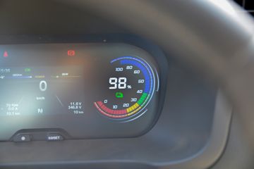 ������Խ��X1 2.84T 3.05�׵��Ŵ��綯����΢��41.86kWhͼƬ