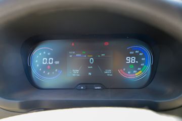 ������Խ��X1 2.84T 3.05�׵��Ŵ��綯����΢��41.86kWhͼƬ