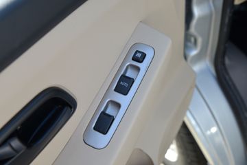 ������Խ��X1 2.84T 3.05�׵��Ŵ��綯����΢��41.86kWhͼƬ