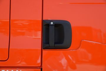 �й����� HOWO TX�ؿ� 400���� 4X2 ǣ����(����)ͼƬ