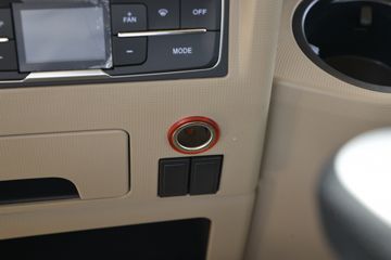 �й����� HOWO TX�ؿ� 400���� 4X2 ǣ����(����)ͼƬ