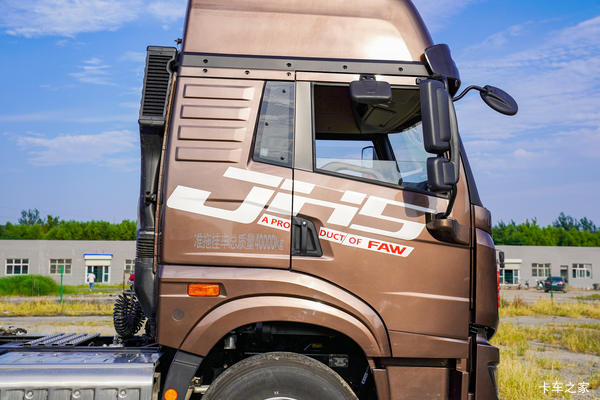 JH5牵引车聊城市火热促销中 让利高达0.3万