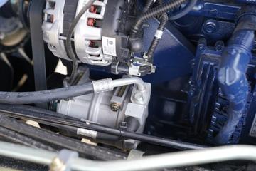 �ൺ��� JH5�ؿ� 460���� 6X4 ǣ����(CA4251P2K15T1E6A80)ͼƬ