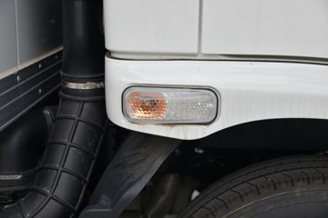 �ɵ��³� V3ϵ�� 150���� 4.15�׵�����ʽ�ῨͼƬ