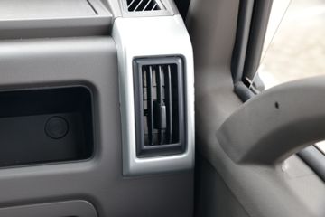 �ɵ��³� V3ϵ�� 150���� 4.15�׵�����ʽ�ῨͼƬ