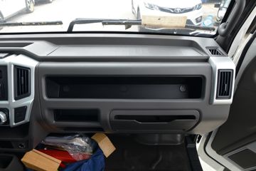 �ɵ��³� V3ϵ�� 150���� 4.15�׵�����ʽ�ῨͼƬ