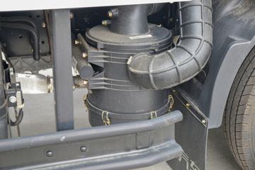 �ɵ��³� V3ϵ�� 150���� 4.15�׵�����ʽ�ῨͼƬ