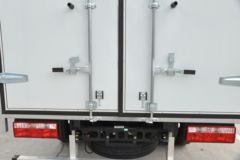 飞碟奥驰 V3系列 150马力 4.15米单排厢式轻卡