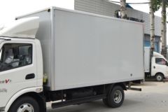 飞碟奥驰 V3系列 150马力 4.15米单排厢式轻卡