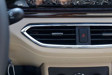������Խ ��Խ��V5 2.6T 2�� ���綯��ʽ���䳵41.86kWhͼƬ
