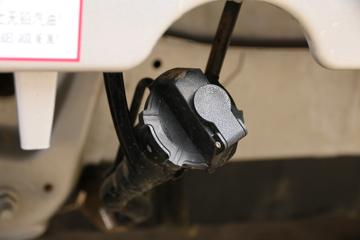 ���� �ٹ��¿� ������ 1.8L 125���� ���� 2.6��˫������΢��(����)(��˫̥)(LZW1030SLTWB)ͼƬ