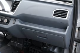 金刚豹&nbsp;自卸车驾驶室                                               图片