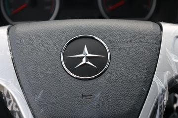 �ڱ����� ��ձ� 95���� 4X2 2.73����ж��ͼƬ