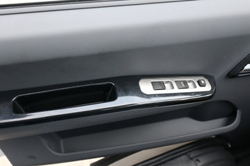 �ڱ����� ��ձ� 95���� 4X2 2.73����ж��ͼƬ