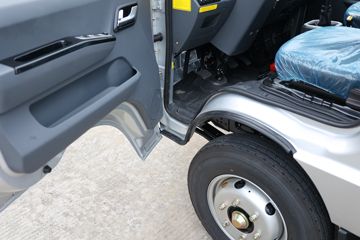 �ڱ����� ��ձ� 95���� 4X2 2.73����ж��ͼƬ