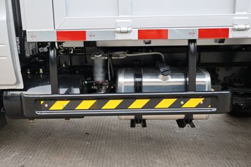 �ڱ����� ��ձ� 95���� 4X2 2.73����ж��ͼƬ