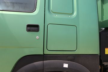 �й����� HOWO-7 375���� 8X4 7.6����ж��ͼƬ