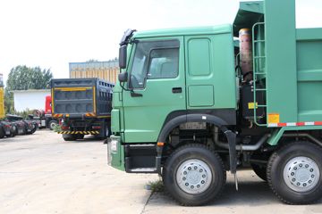 �й����� HOWO-7 375���� 8X4 7.6����ж��ͼƬ