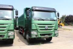 中国重汽 HOWO-7 375马力 8X4 7.6米自卸车