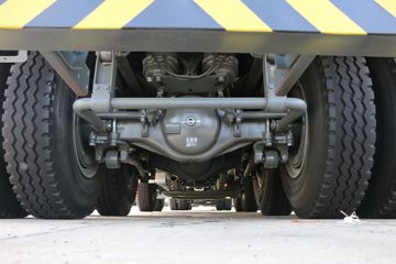 �й����� HOWO-7 375���� 8X4 7.6����ж��ͼƬ