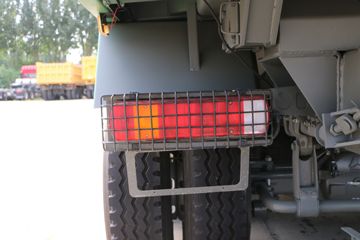 �й����� HOWO-7 375���� 8X4 7.6����ж��ͼƬ